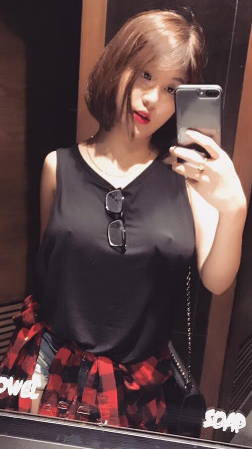 九游-_冰雪雕塑与体育互动节：艺术与运动的奇妙邂逅_，冰雪雕塑作品分析