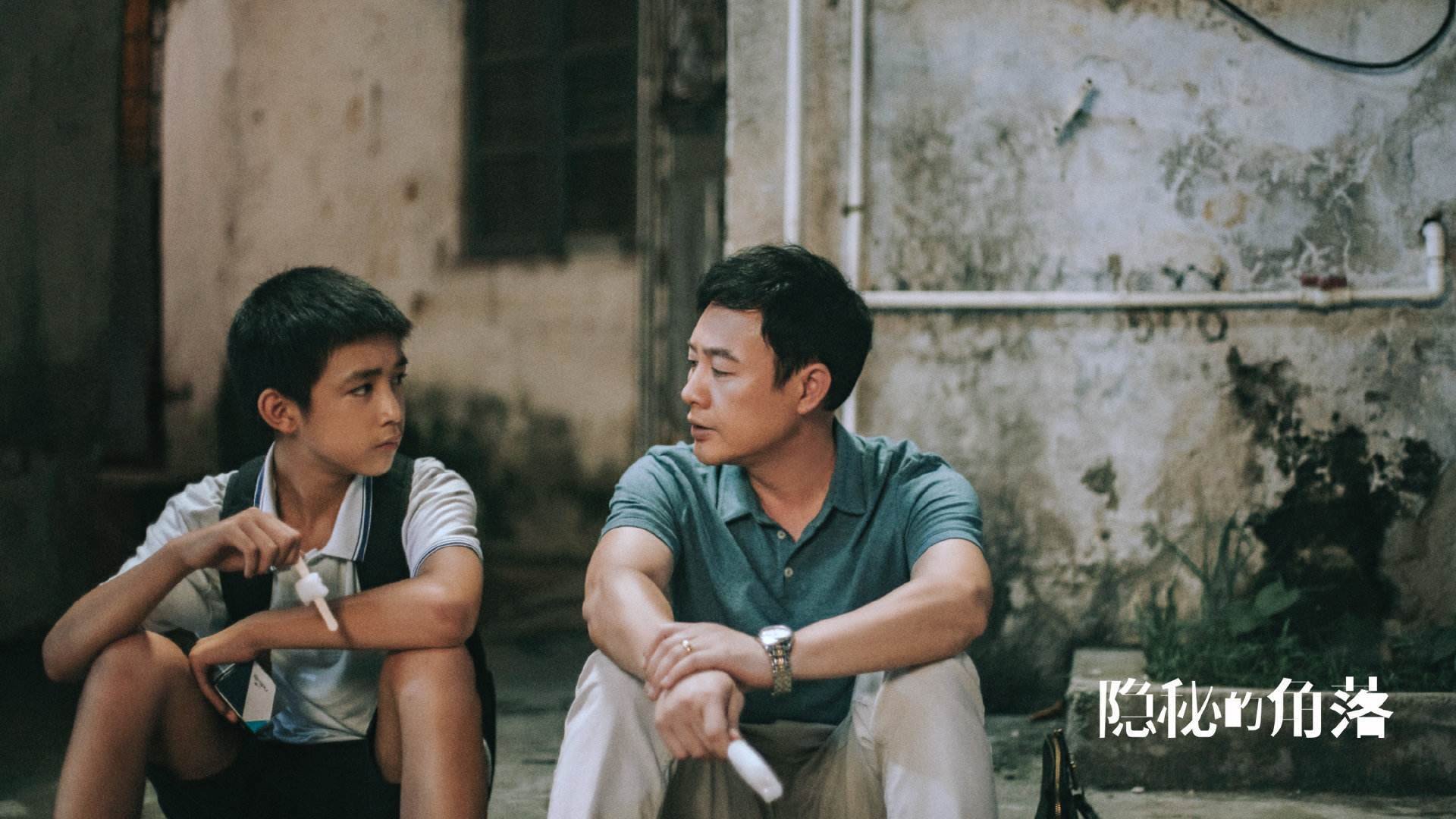 九游登录中心-法甲:里尔3-2险胜巴黎FC,队员们拼尽全力,里尔夺得法甲冠军