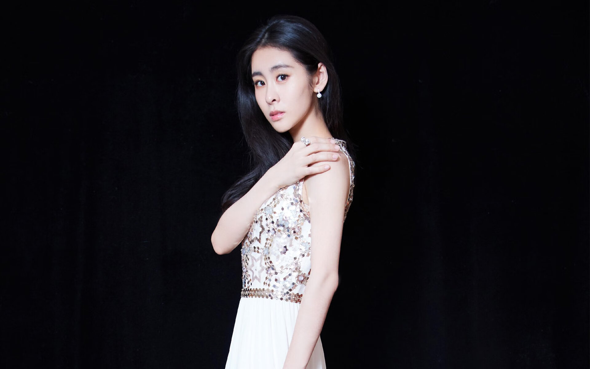 -中国足球职业联赛场馆硬件设施提升改造，中国专用足球场